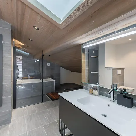 Penthouse A Avec Piscine, Sauna Et Salle De Sport - Fr-1-569-68 Apartman *